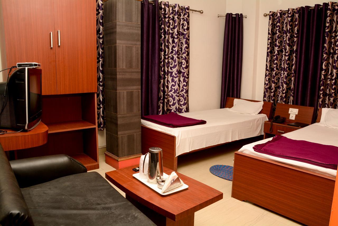 Hotel Galaxy International Koch Bihār Dış mekan fotoğraf